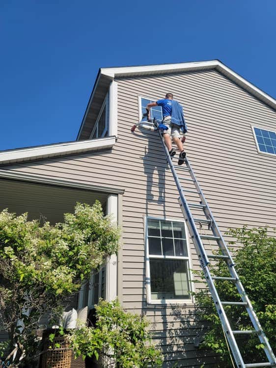 Osseo, MN Window Cleaning - Squeegee Magic